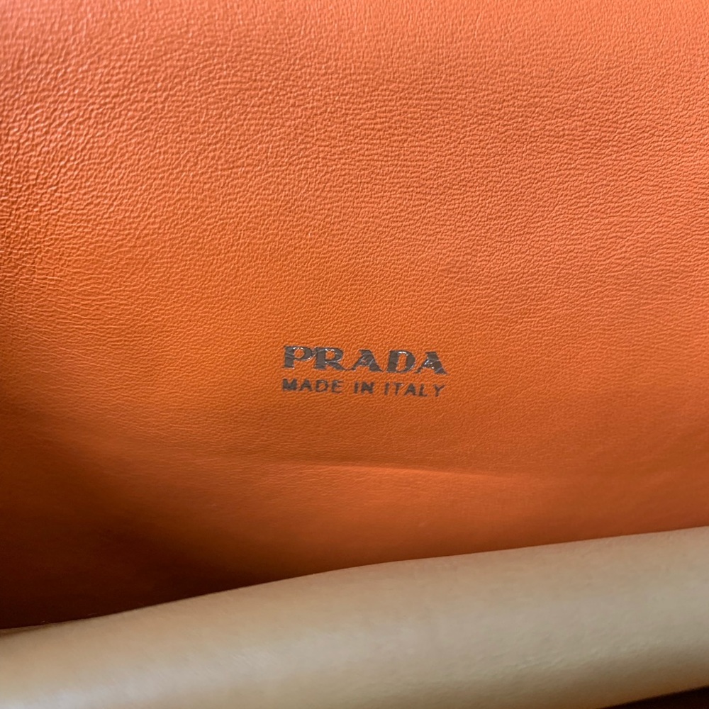 Nude Prada leather crossbody purse, dual pockets - Picture 6 of 8